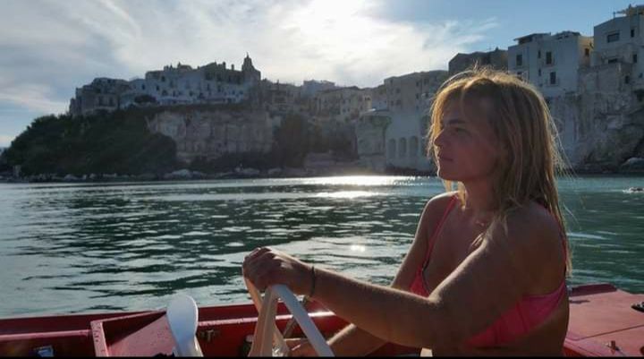 Visita Guidata In Barca Con Guida Turistica In Barca Costa Garganica Vieste Puglia